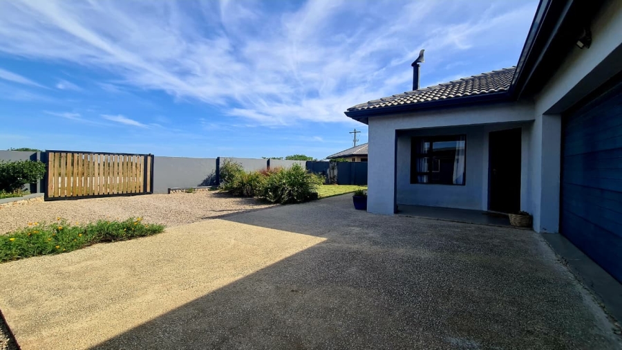 2 Bedroom Property for Sale in Riversbend Eastern Cape